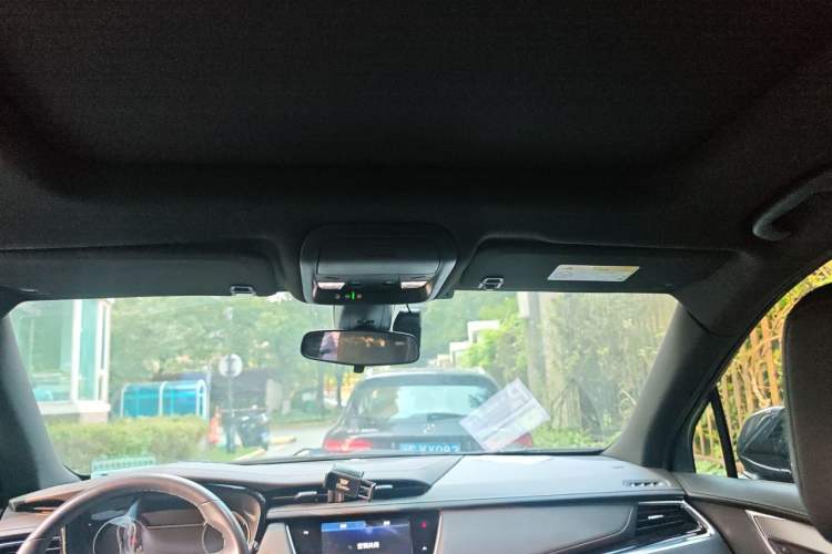 Used Cadillac XT6 2021 2.0T Six-Seater Four-Wheel-Drive Luxury Version Headliner