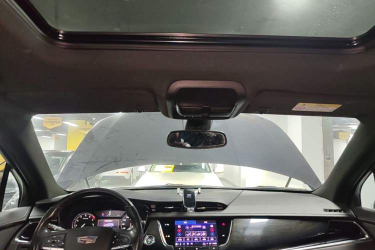 Used Cadillac XT6 2021 2.0T 6-Seater Two-Wheel Drive Luxury Version Headliner