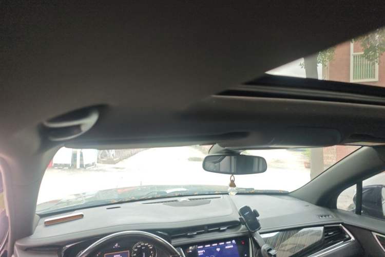 Used Cadillac XT6 2021 2.0T Six-Seater Four-Wheel-Drive Luxury Version Headliner