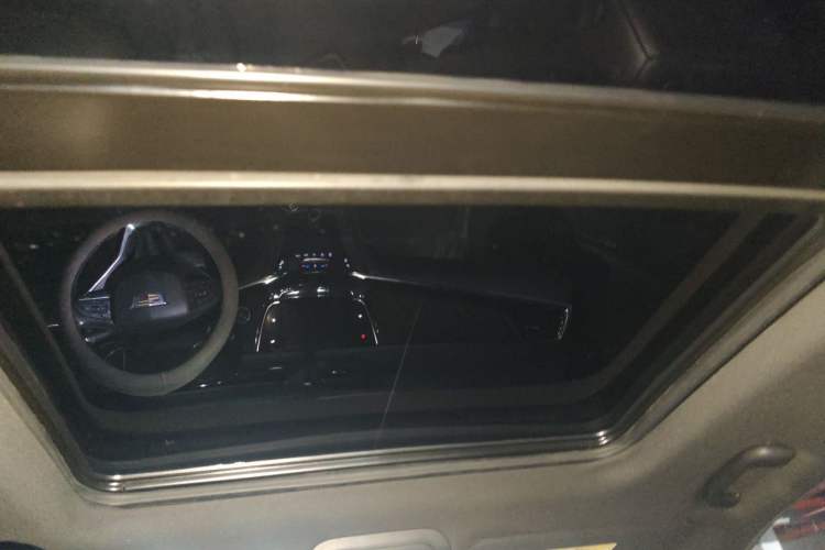 Used Cadillac XT6 2021 2.0T Six-Seater Four-Wheel-Drive Luxury Version Headliner