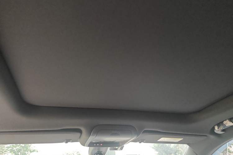 Used Cadillac XT6 2021 2.0T Six-Seater Four-Wheel-Drive Luxury Version Headliner