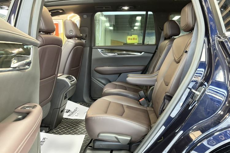 Used Cadillac XT6 2021 28T Six-Seater Four-Wheel-Drive Luxury Version Interior 3
