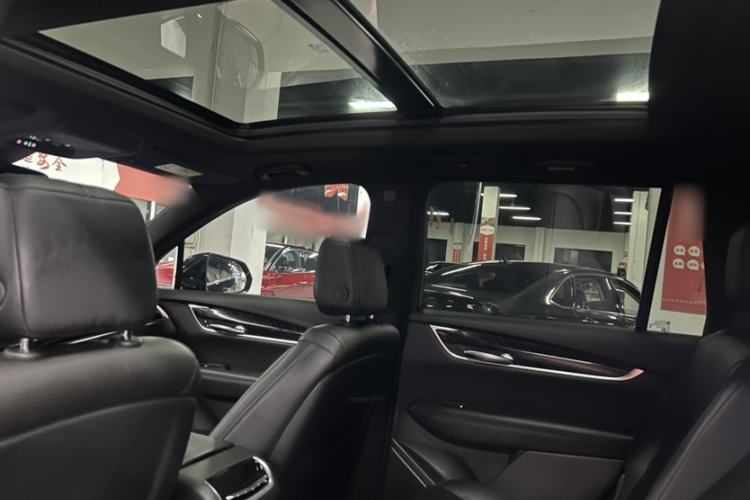 Used Cadillac XT6 2021 2.0T 7-Seater Two-Wheel-Drive Luxury Version Interior 4