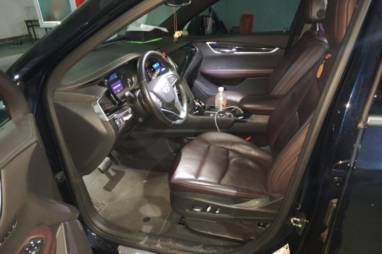 Used Cadillac XT6 2021 28T Six-Seater Luxury Version Left Front Seat