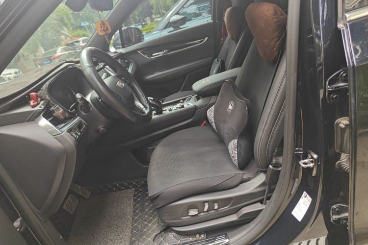 Used Cadillac XT6 2021 2.0T Six-Seater Four-Wheel-Drive Luxury Version Left Front Seat