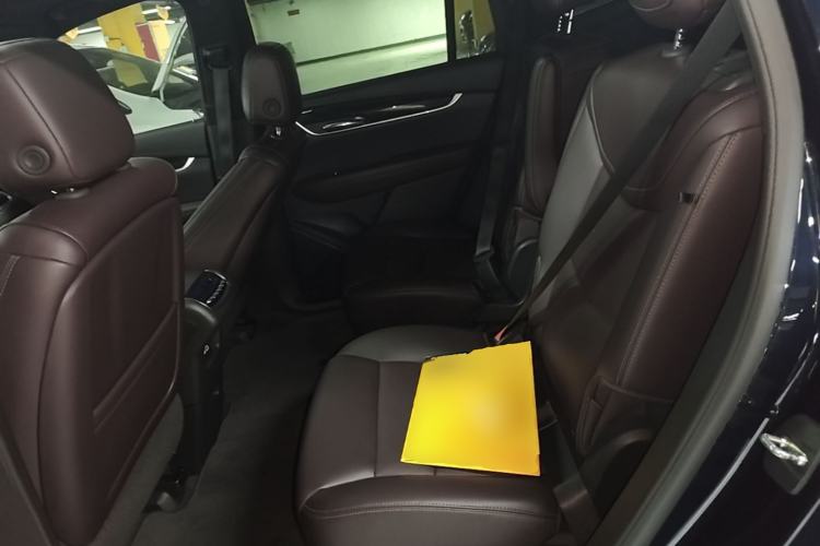 Used Cadillac XT6 2021 2.0T 6-Seater Two-Wheel Drive Luxury Version Left Rear Seat