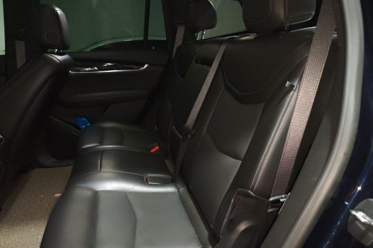 Used Cadillac XT6 2021 2.0T 7-Seater Four-Wheel Drive Luxury Version Left Rear Seat