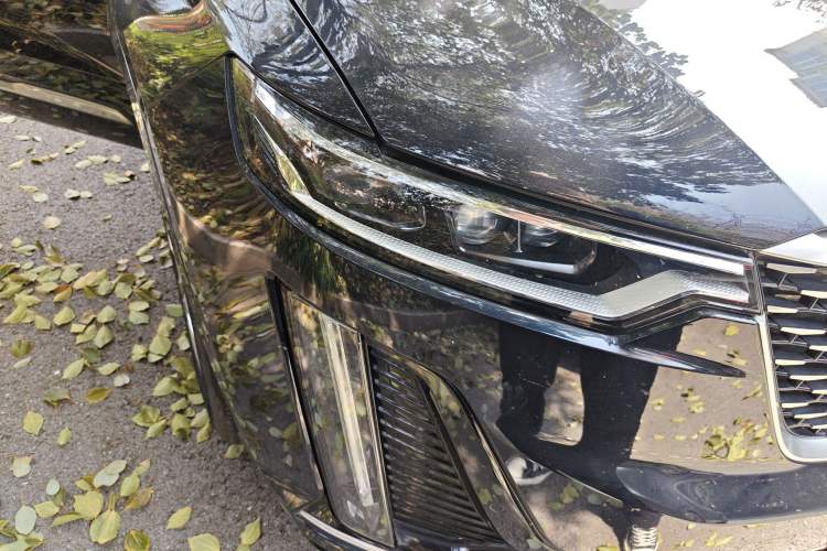 Used Cadillac XT6 2021 2.0T 7-Seater Four-Wheel Drive Luxury Version Right Front Headlight