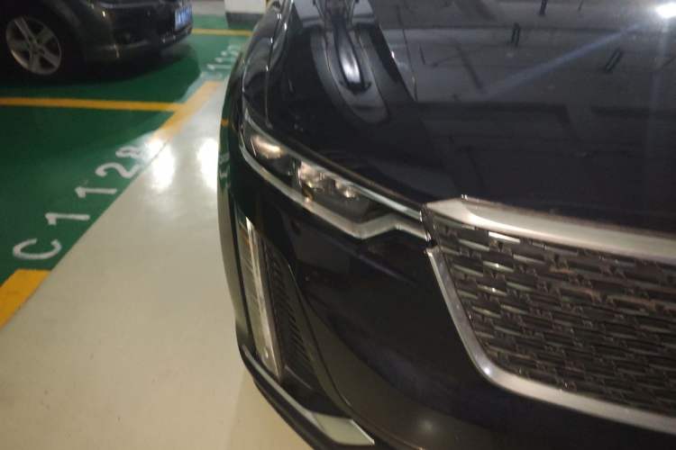 Used Cadillac XT6 2021 28T Six-Seater Luxury Version Right Front Headlight