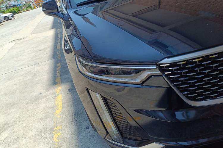 Used Cadillac XT6 2021 2.0T 6-Seater Two-Wheel Drive Luxury Version Right Front Headlight