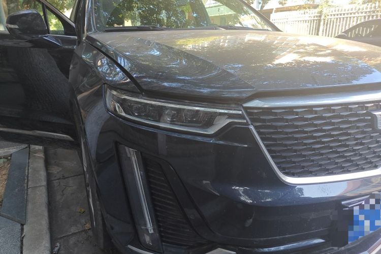 Used Cadillac XT6 2021 2.0T 7-Seater Four-Wheel Drive Luxury Version Right Front Headlight