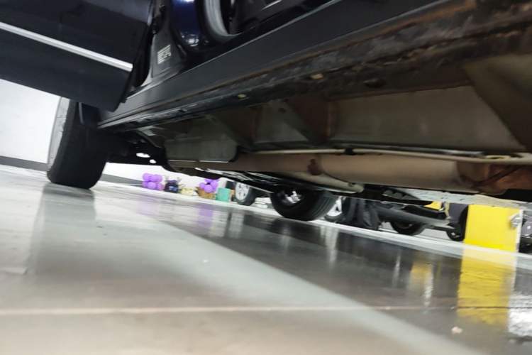 Used Cadillac XT6 2021 2.0T 6-Seater Two-Wheel Drive Luxury Version Right Side Sill