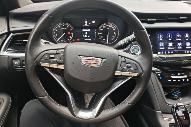 Used Cadillac XT6 2021 28T Six-Seater Four-Wheel-Drive Luxury Version Steering Wheel