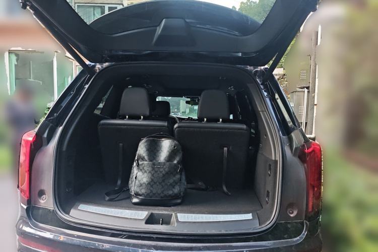 Used Cadillac XT6 2021 2.0T Six-Seater Four-Wheel-Drive Luxury Version Trunk