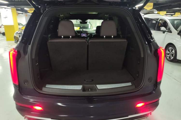 Used Cadillac XT6 2021 2.0T 6-Seater Two-Wheel Drive Luxury Version Trunk