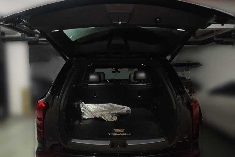 Used Cadillac XT6 2021 2.0T 7-Seater Four-Wheel Drive Luxury Version Trunk