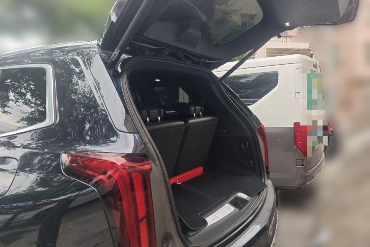 Used Cadillac XT6 2021 2.0T Six-Seater Four-Wheel-Drive Luxury Version Trunk