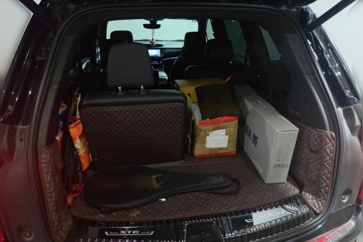 Used Cadillac XT6 2021 28T Six-Seater Four-Wheel-Drive Luxury Version Trunk