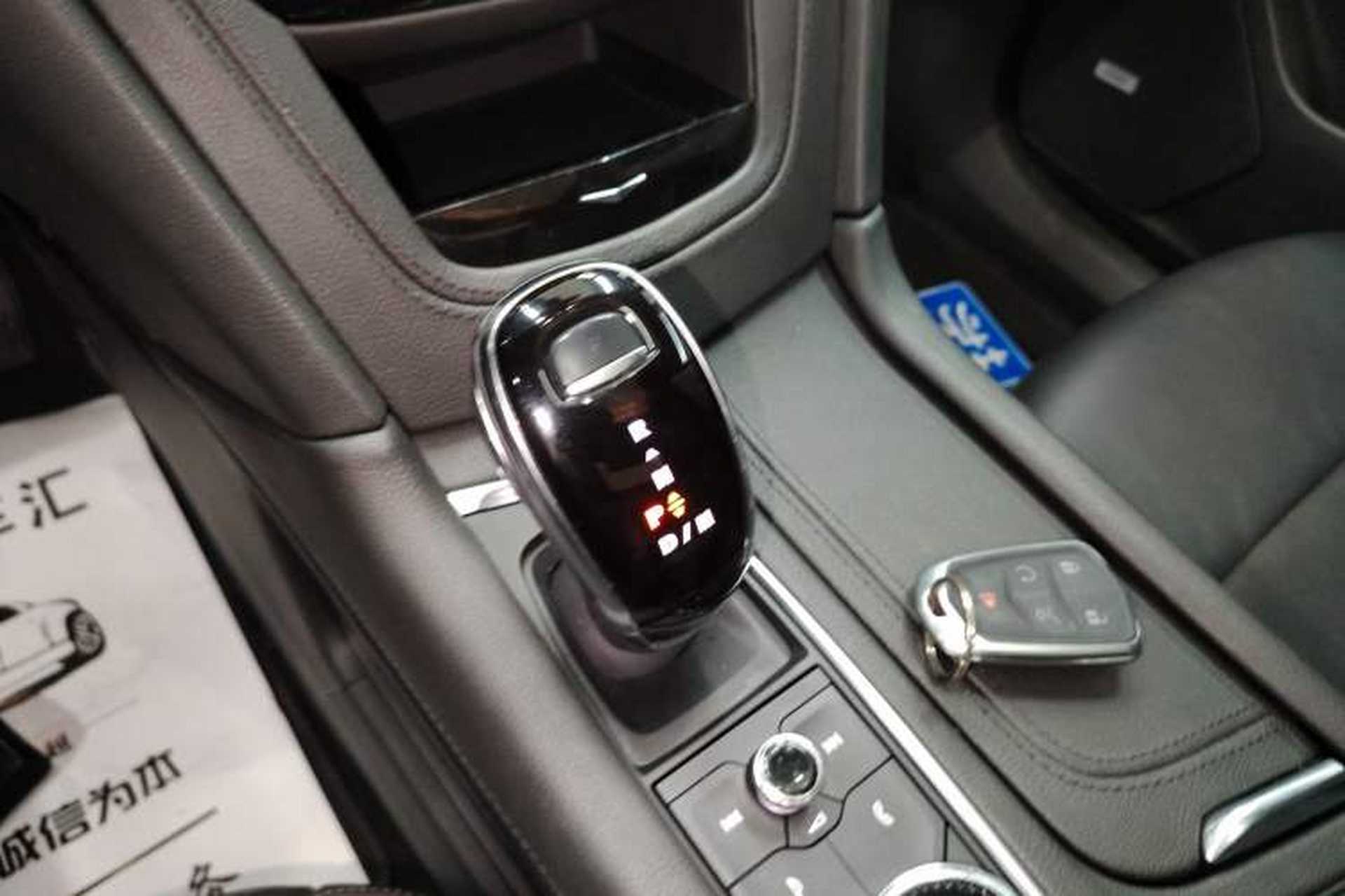 Used Cadillac XT6 2021 2.0T 7-Seater Four-Wheel Drive Luxury Version Gear Lever
