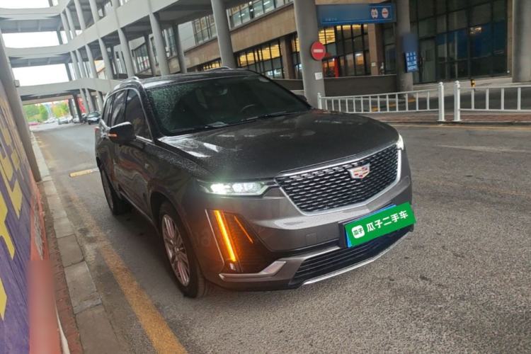 Used Cadillac XT6 2021 2.0T 7-Seater Two-Wheel-Drive Luxury Version Front Right 45 Deg