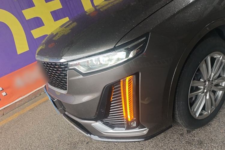 Used Cadillac XT6 2021 2.0T 7-Seater Two-Wheel-Drive Luxury Version Left Front Headlight