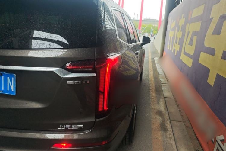 Used Cadillac XT6 2021 2.0T 7-Seater Two-Wheel-Drive Luxury Version Right Rear Taillight