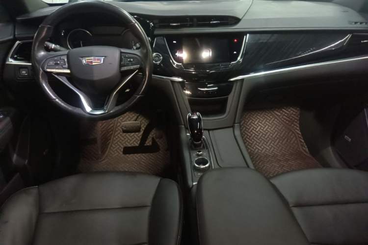 Used Cadillac XT6 2021 28T Six-Seater Four-Wheel-Drive Luxury Version Center Console