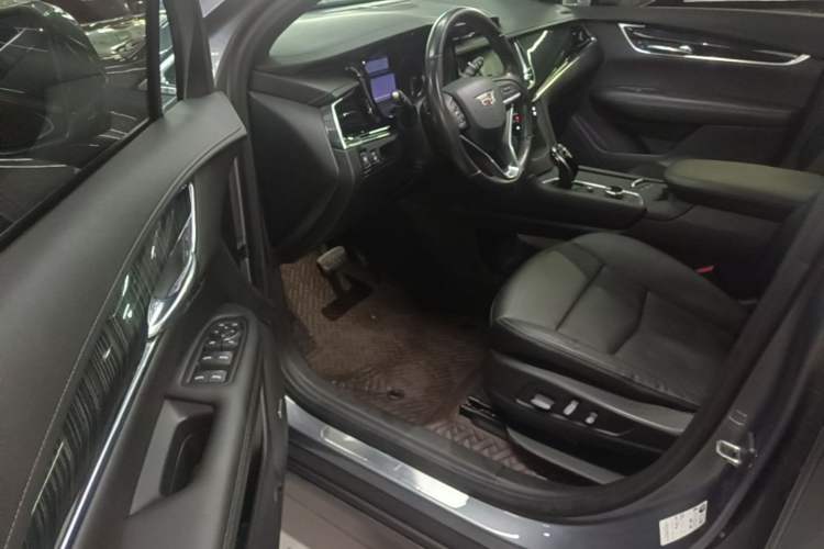 Used Cadillac XT6 2021 28T Six-Seater Four-Wheel-Drive Luxury Version Driver Seat
