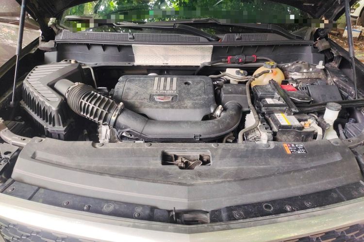 Used Cadillac XT6 2021 2.0T 6-Seater Two-Wheel Drive Luxury Version Engine Bay