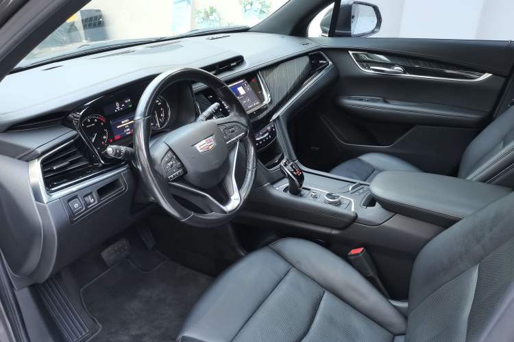 Used Cadillac XT6 2021 2.0T 7-Seater Four-Wheel Drive Luxury Version Interior 2