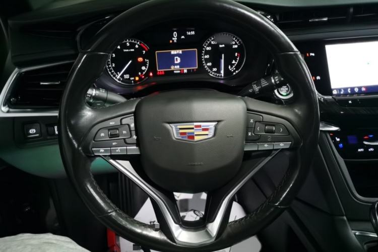 Used Cadillac XT6 2021 2.0T 7-Seater Four-Wheel Drive Luxury Version Steering Wheel