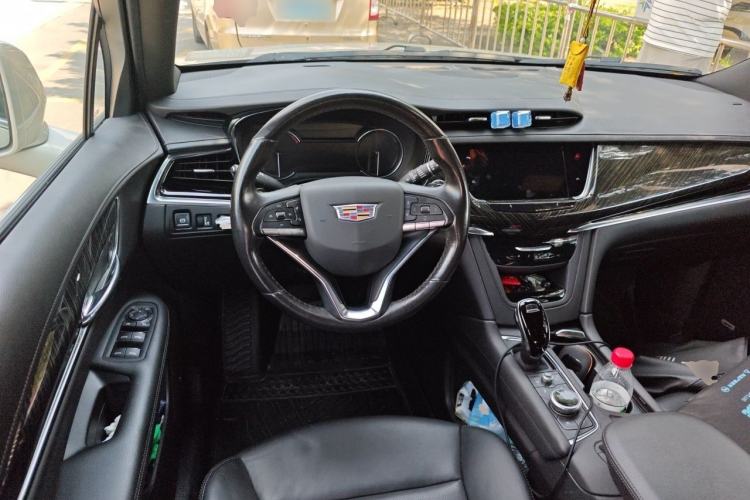 Used Cadillac XT6 2021 2.0T 7-Seater Four-Wheel Drive Luxury Version Steering Wheel