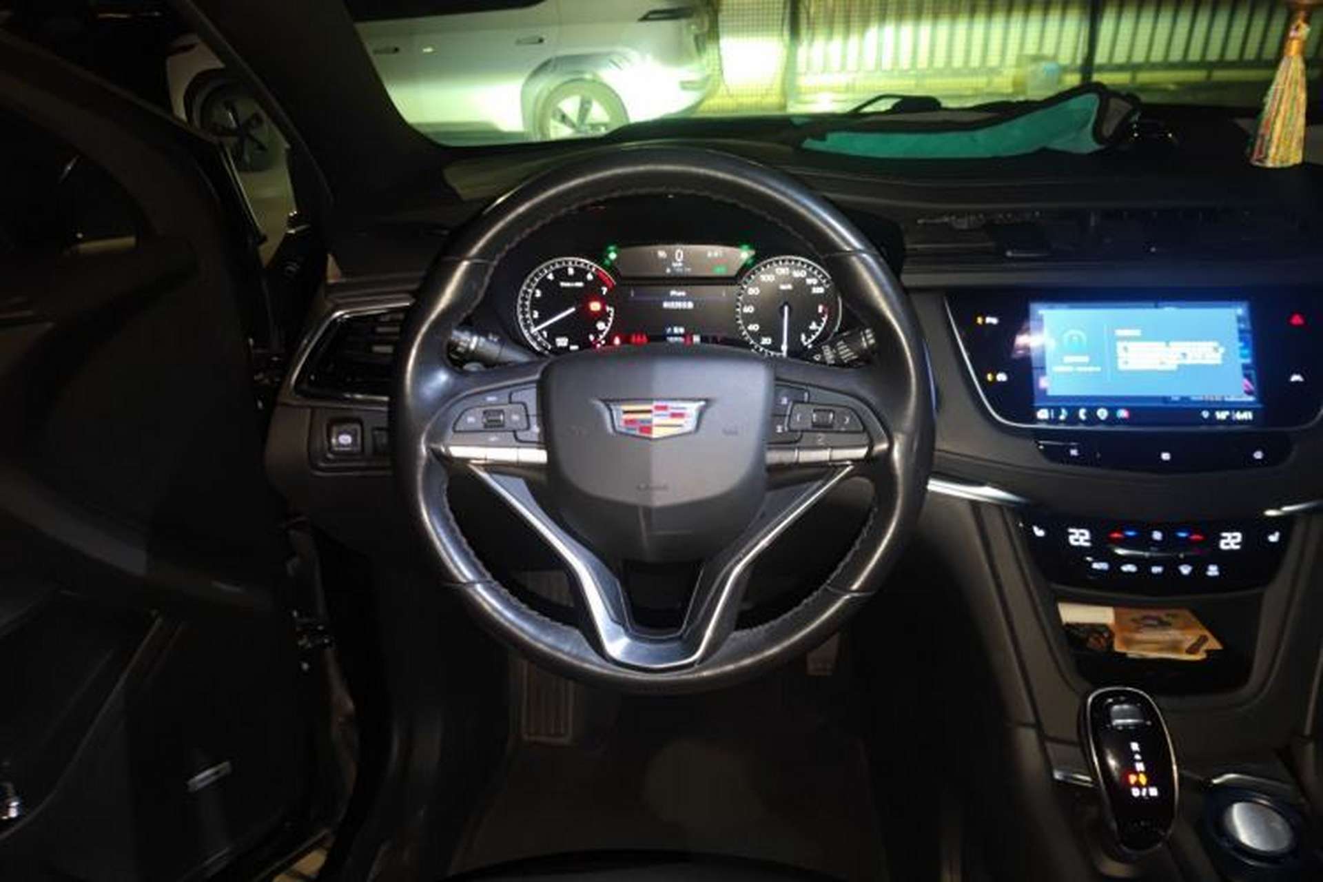 Used Cadillac XT6 2021 28T 7-Seater Four-Wheel Drive Luxury Version Steering Wheel