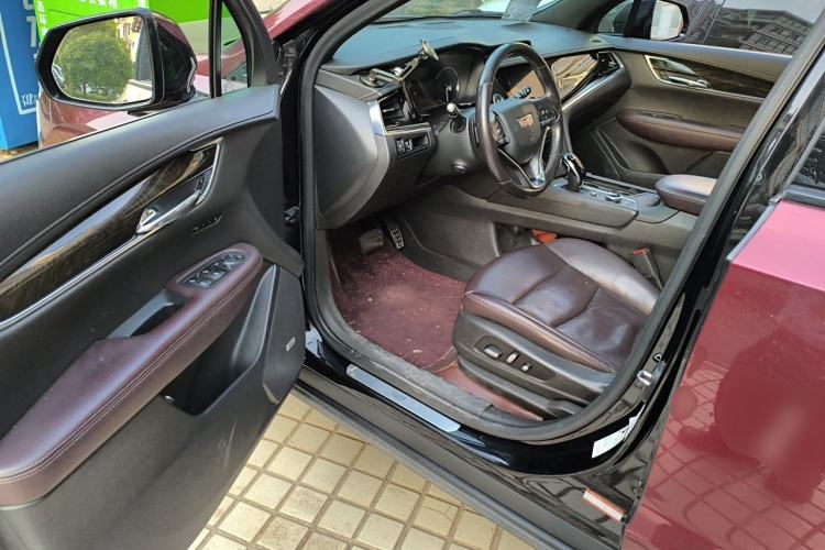 Used Cadillac XT6 2021 2.0T Six-Seater Four-Wheel-Drive Luxury Version Driver Seat