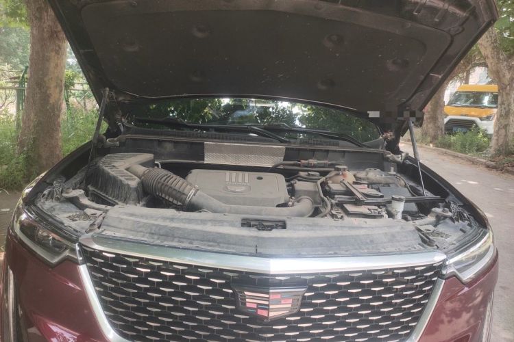 Used Cadillac XT6 2021 2.0T 7-Seater Four-Wheel Drive Luxury Version Engine Bay
