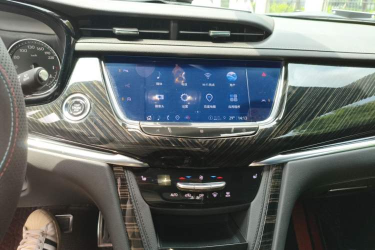 Used Cadillac XT6 2021 28T Six-Seater Luxury Version Audio And AC Panel