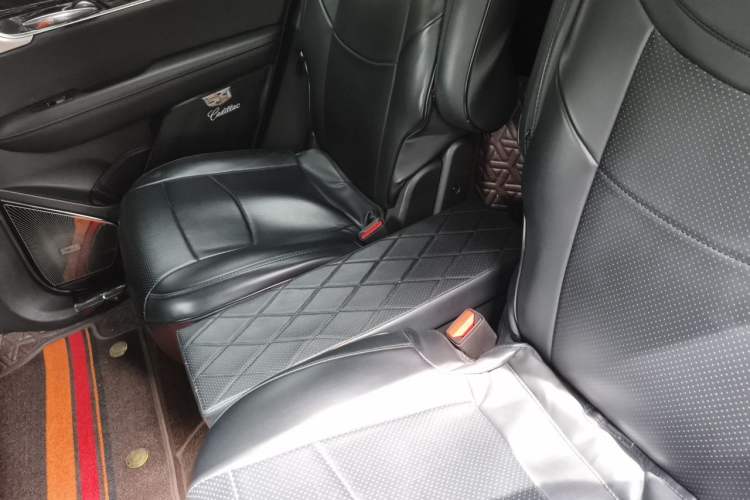 Used Cadillac XT6 2021 28T Six-Seater Luxury Version Left Rear Seat