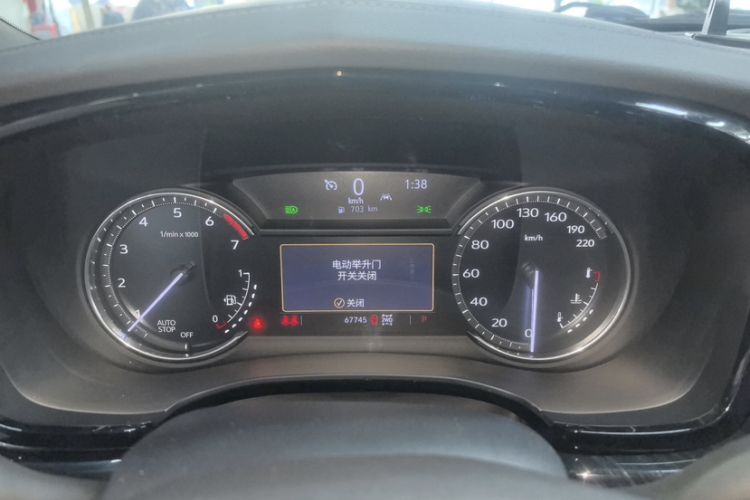 Used Cadillac XT6 2021 2.0T Six-Seater Four-Wheel-Drive Luxury Version Odometer Close Up