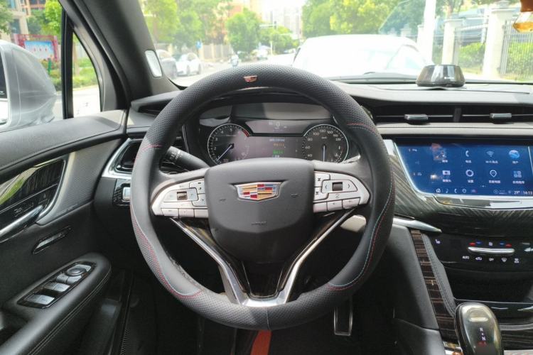 Used Cadillac XT6 2021 28T Six-Seater Luxury Version Steering Wheel