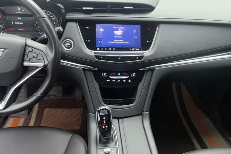 Used Cadillac XT6 2021 28T Six-Seater Fashion Edition Audio And AC Panel