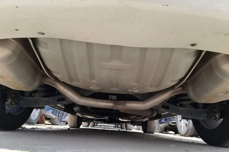 Used Cadillac XT6 2021 2.0T 7-Seater Two-Wheel-Drive Luxury Version Chassis Rear