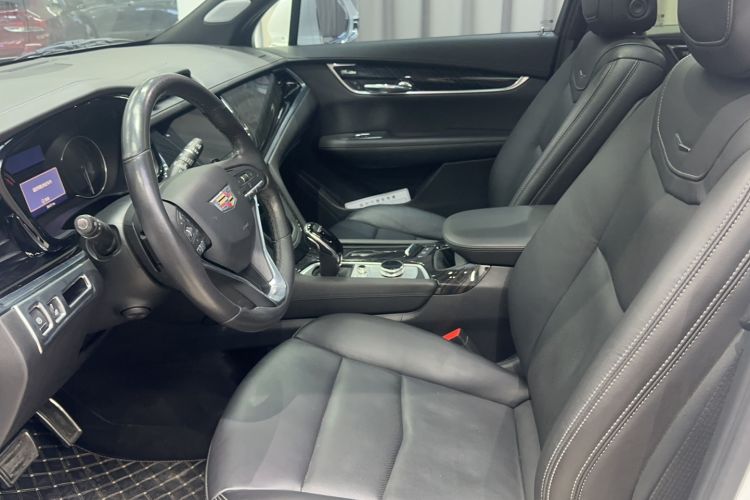 Used Cadillac XT6 2021 28T Six-Seater Four-Wheel-Drive Luxury Version Driver Seat