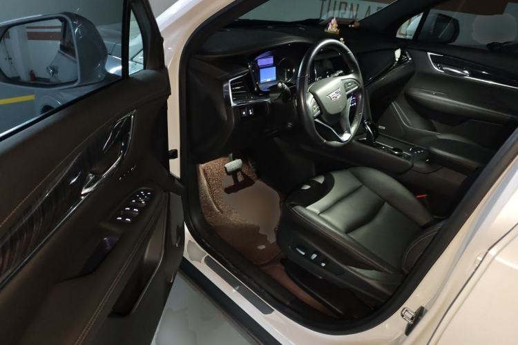 Used Cadillac XT6 2021 2.0T 6-Seater Two-Wheel Drive Luxury Version Driver Seat
