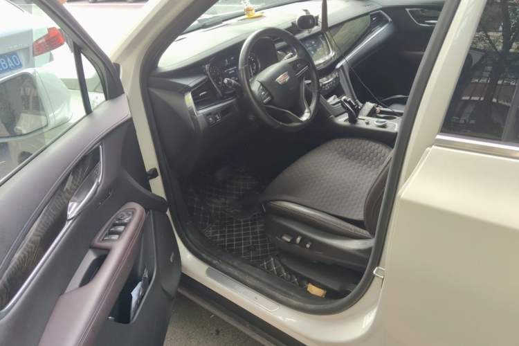 Used Cadillac XT6 2021 28T Six-Seater Four-Wheel-Drive Luxury Version Driver Seat