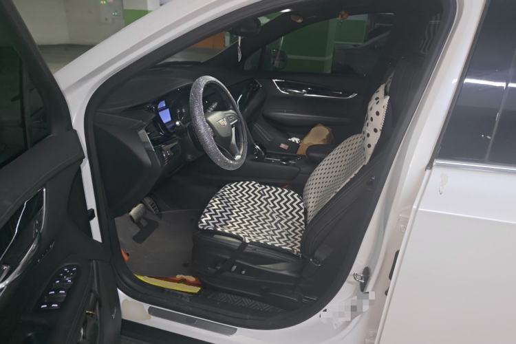 Used Cadillac XT6 2021 2.0T 7-Seater Two-Wheel-Drive Luxury Version Driver Seat