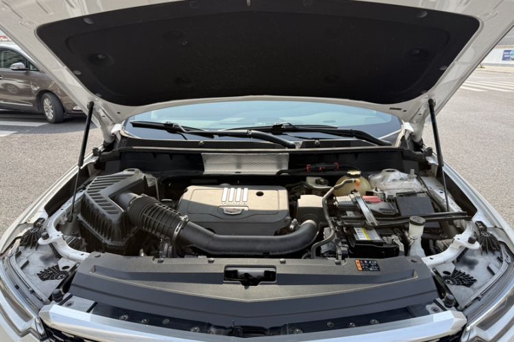 Used Cadillac XT6 2021 2.0T 7-Seater Two-Wheel-Drive Luxury Version Engine Bay