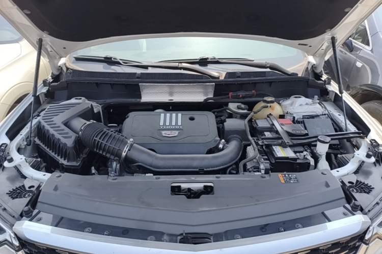 Used Cadillac XT6 2021 2.0T 7-Seater Two-Wheel-Drive Luxury Version Engine Bay