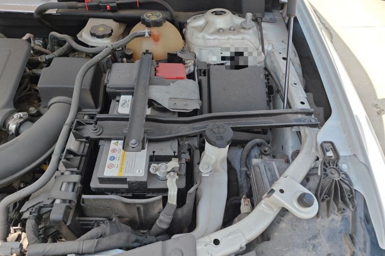 Used Cadillac XT6 2021 2.0T 7-Seater Four-Wheel Drive Luxury Version Engine Bay Left