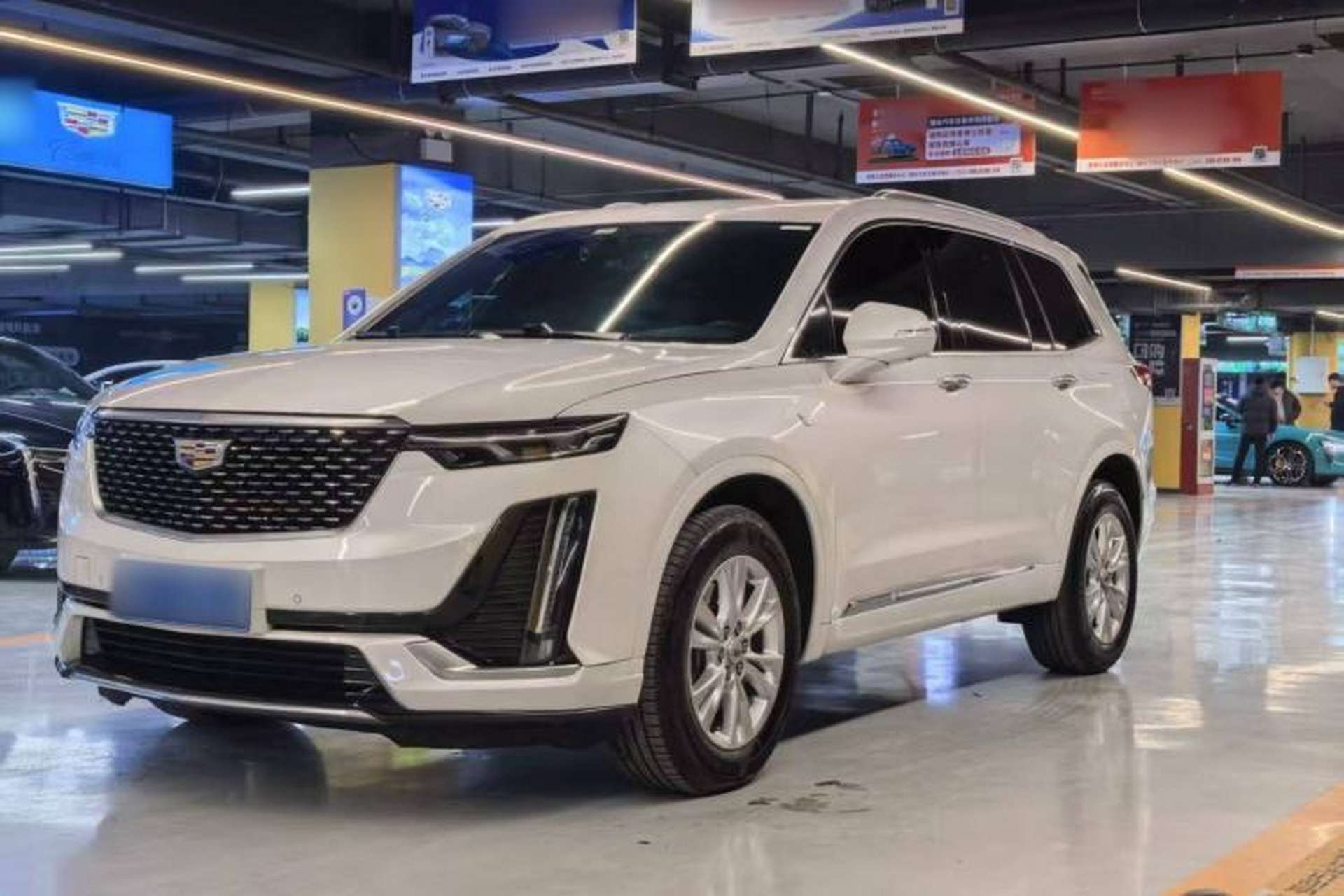 Used Cadillac XT6 2021 28T Six-Seater Four-Wheel-Drive Fashion Edition Exterior 2