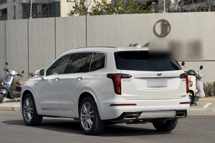 Used Cadillac XT6 2021 2.0T 7-Seater Two-Wheel-Drive Luxury Version Exterior 2